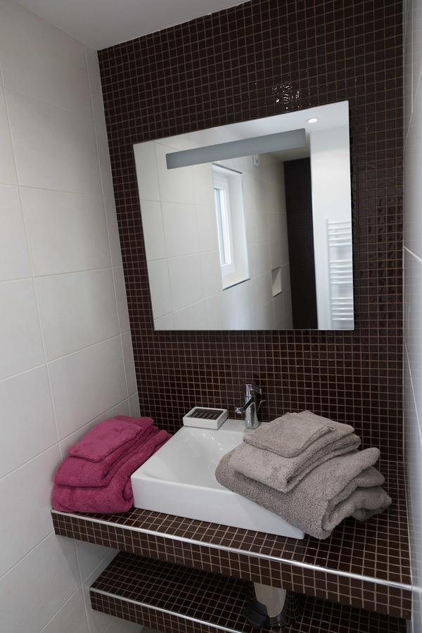 Hotel Chut ! C'Est Ici Venelles Zewnętrze zdjęcie