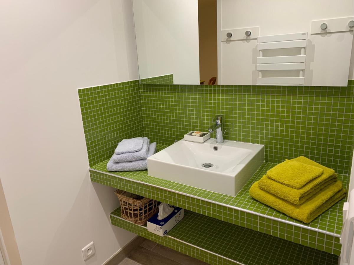 Hotel Chut ! C'Est Ici Venelles Zewnętrze zdjęcie